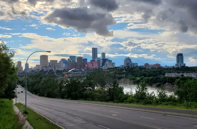 Enoch (west of Edmonton) skyline, illustrative